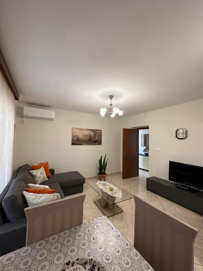 B&S Saranda Apartment المظهر الخارجي الصورة